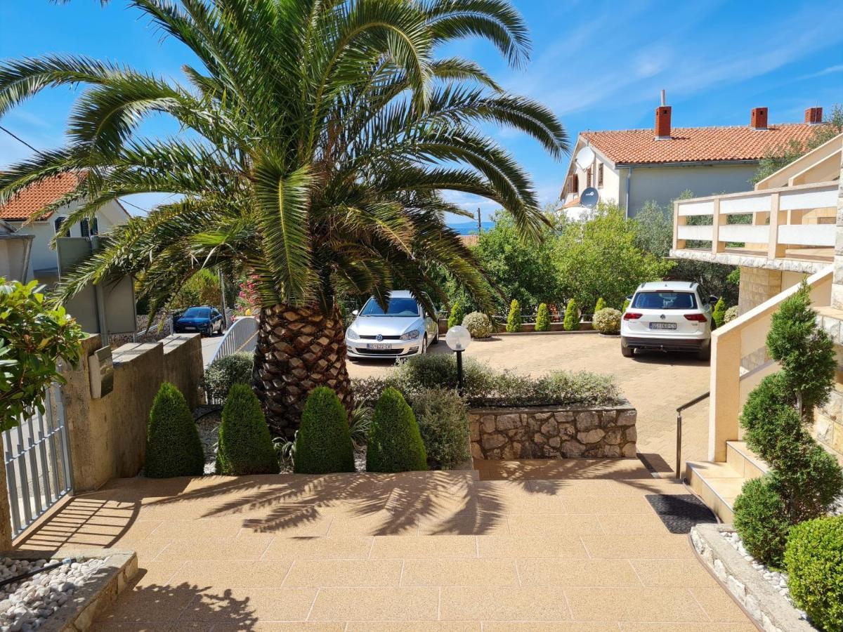 Apartments With A Parking Space Lun, Pag - 4062 لون المظهر الخارجي الصورة