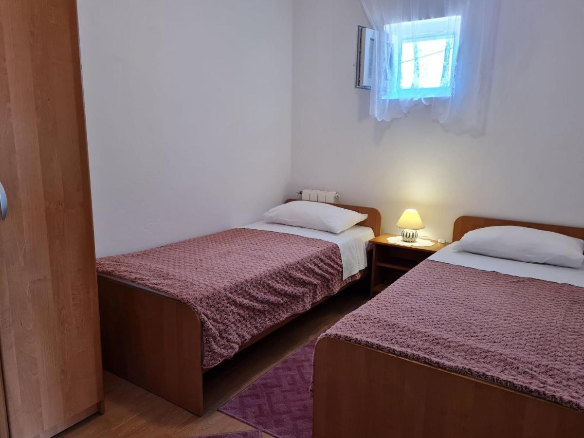 Apartments With A Parking Space Lun, Pag - 4062 لون المظهر الخارجي الصورة