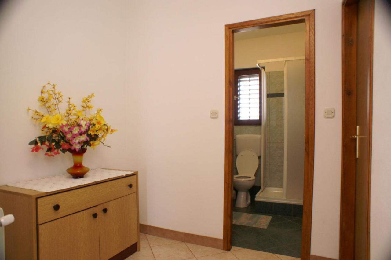 Apartments With A Parking Space Lun, Pag - 4062 لون المظهر الخارجي الصورة