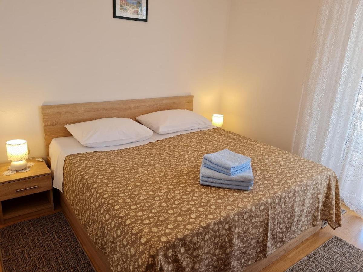 Apartments With A Parking Space Lun, Pag - 4062 لون المظهر الخارجي الصورة